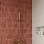 Zestaw prysznicowy natynkowy Arcos – złoto szczotkowane – Kolekcja Arcos – BOCCO