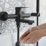 Bateria wannowa natynkowa Arcos – czarny mat – Kolekcja Arcos – BOCCO