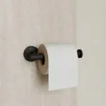 Uchwyt na papier toaletowy Structa – czarny mat