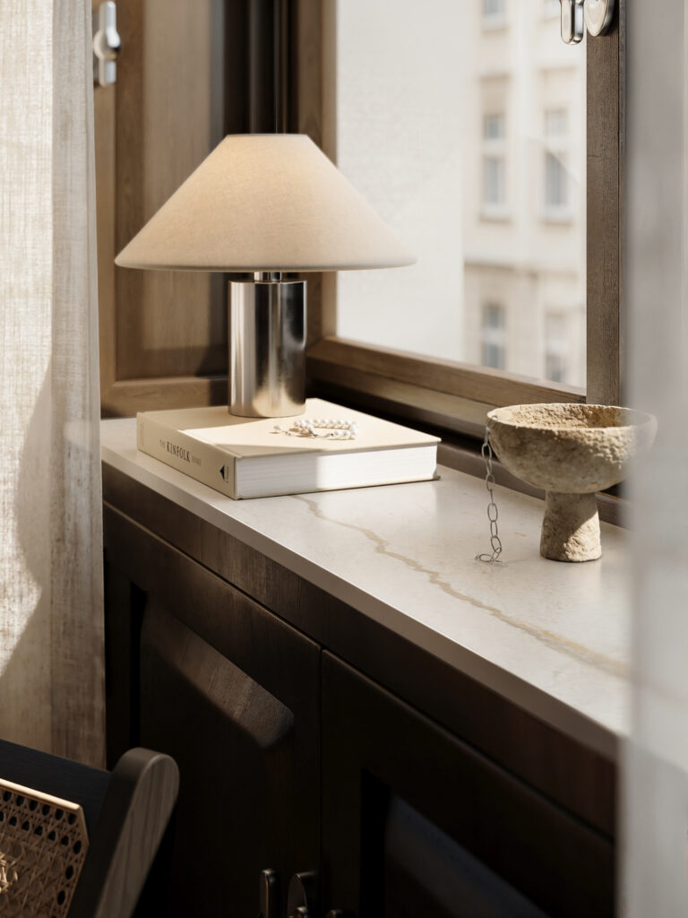 Parapet standard
